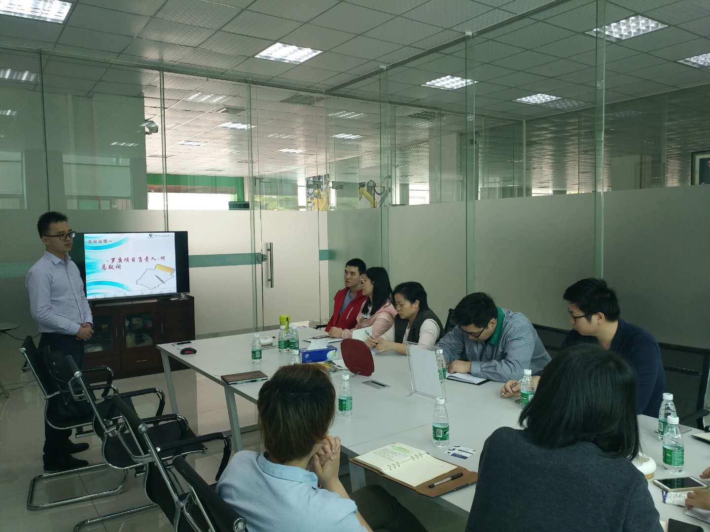 祝贺罗庚机器人签约顺景开云手机平台_开云(中国)